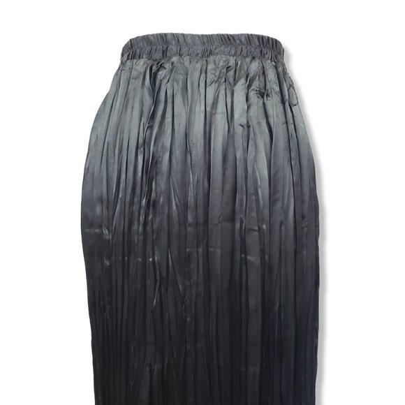 Vintage 60s/70s Black Satin Pleated Maxi Skirt Size Small/Medium - Picture 3 of 8